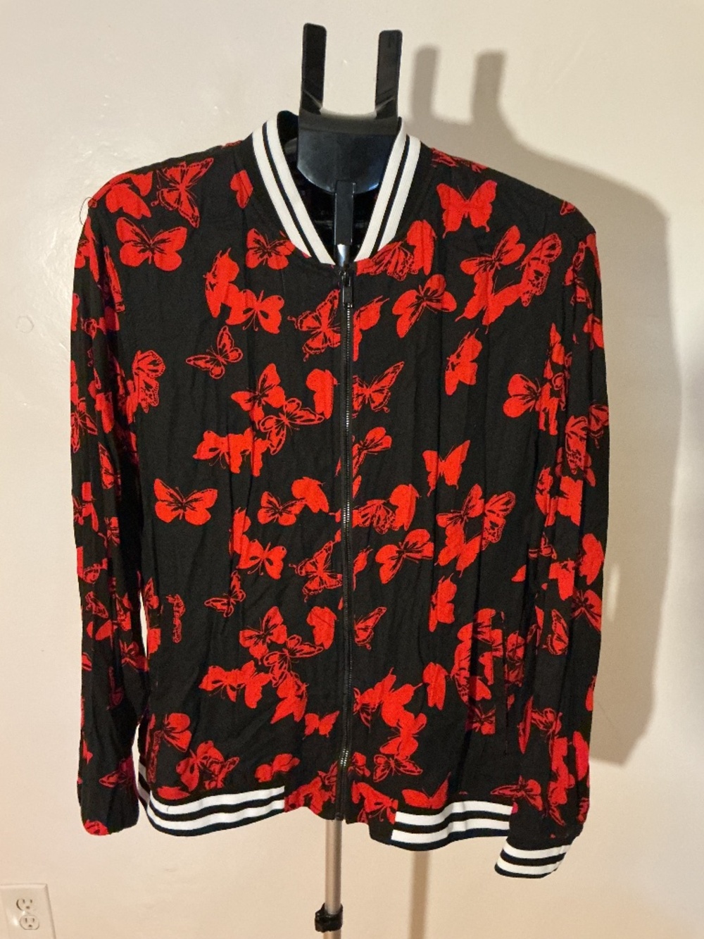 Men’s X-large Cactus Man Black And Red Lightweight Varsity Streetwear Jacket